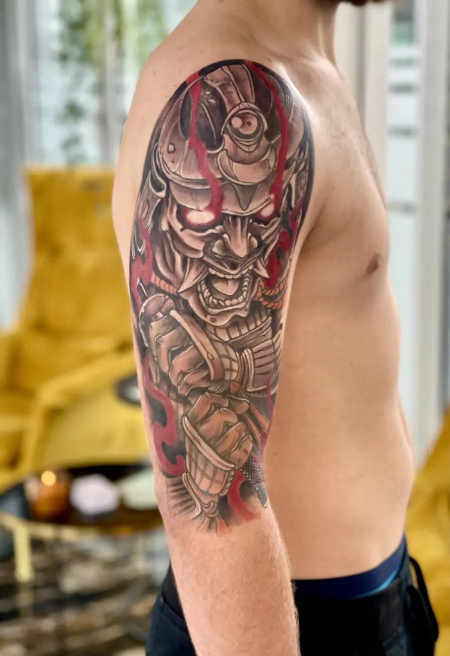 Samurai & Flames — Oriental / Japanese Tattoo von Elisabeth Gerendai, V Tattoo & Beauty Art (Aargau, Schweiz)