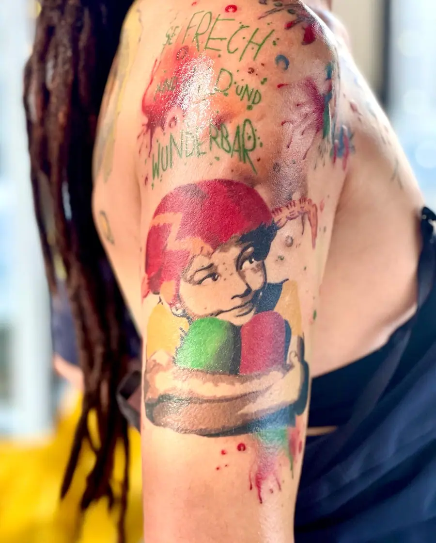 Frech, Wild & Wunderbar — Aquarell / Watercolor Tattoo von Elisabeth Gerendai, V Tattoo & Beauty Art (Aargau, Schweiz)
